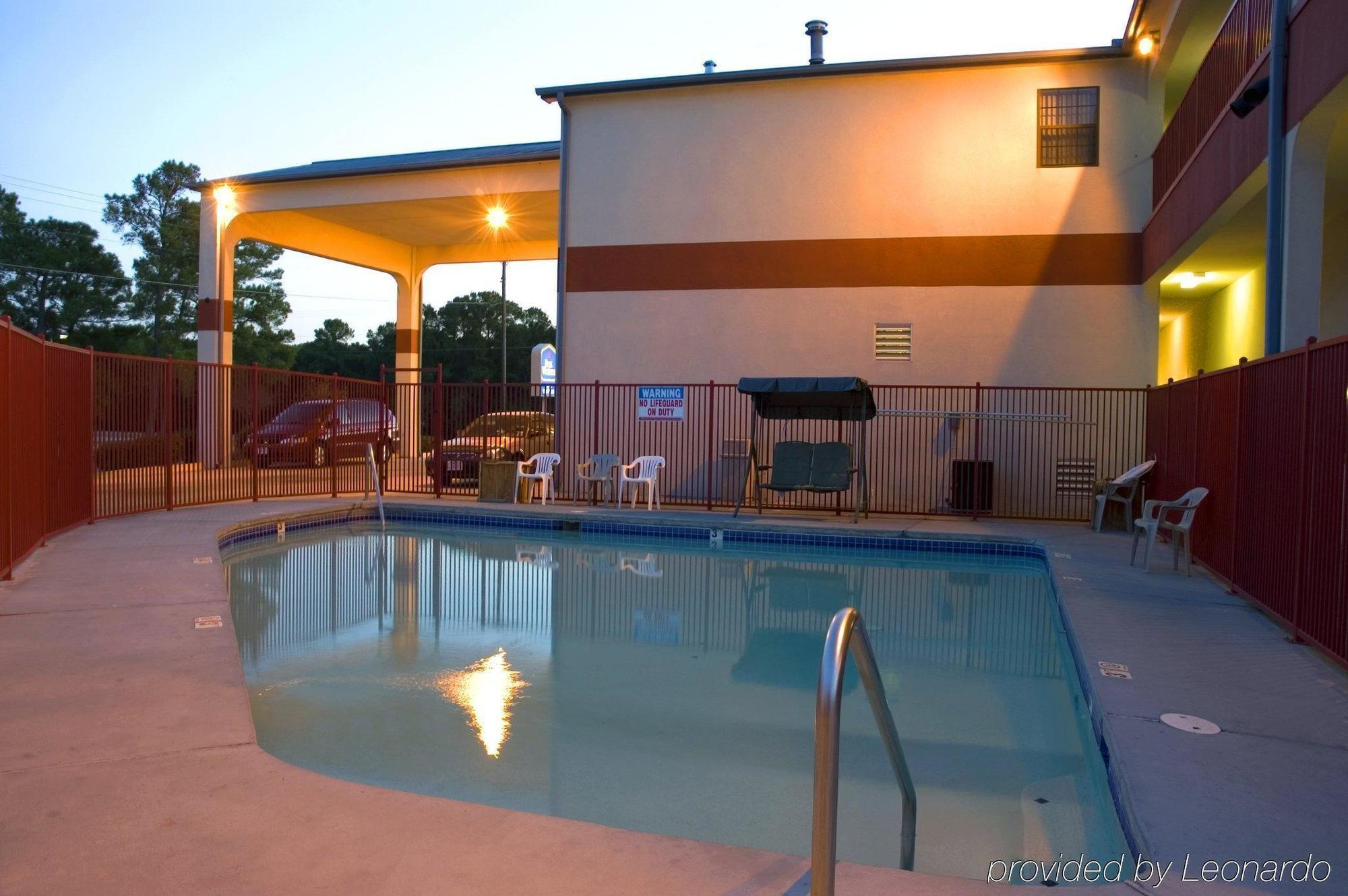 Super 8 By Wyndham Bastrop Tx Motel Eksteriør billede