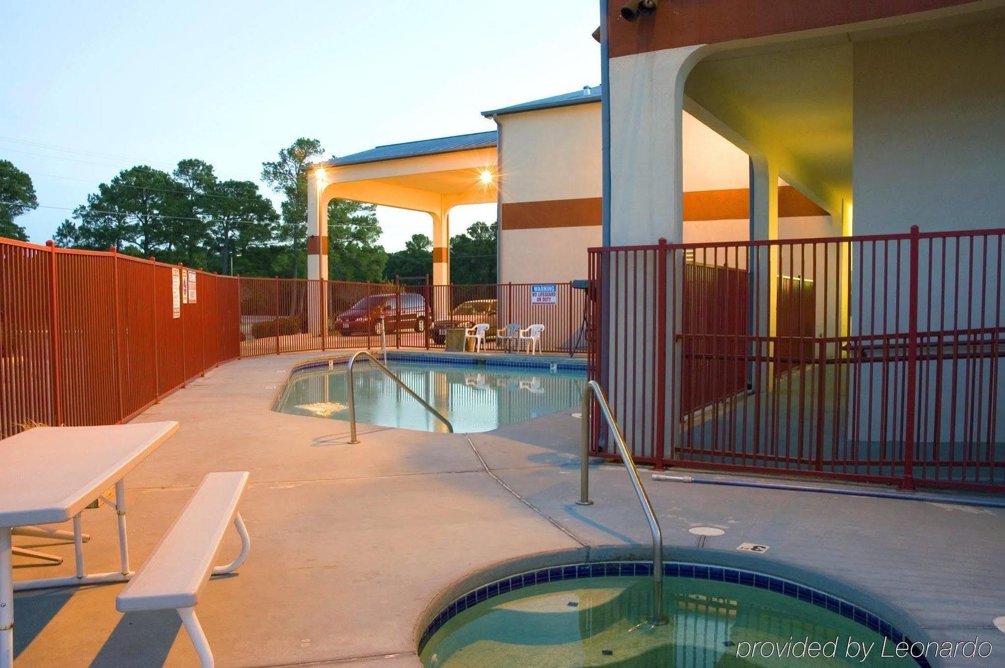 Super 8 By Wyndham Bastrop Tx Motel Eksteriør billede